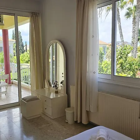 Holiday home Cactus House Voroklini