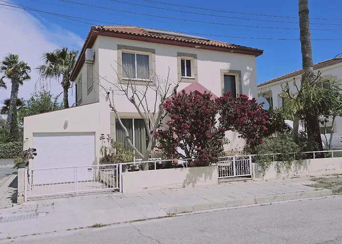 Cactus House Hotel Voroklini