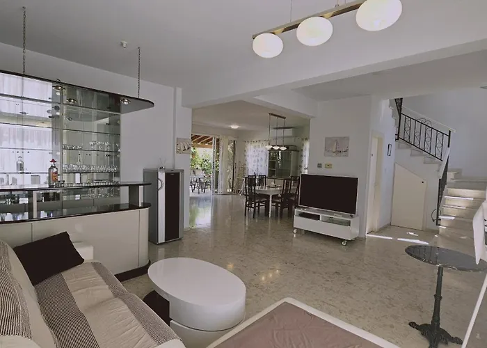 Cactus House Voroklini